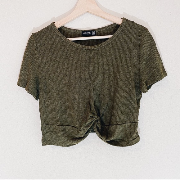 Tops - 🦋 3/$20 🦋 Olive Green Knit Crop Top
